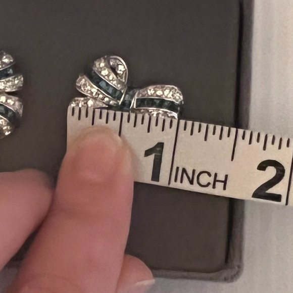 NEW Nolan Miller Broadway Bow Clip On Earrings - Picture 6 of 7